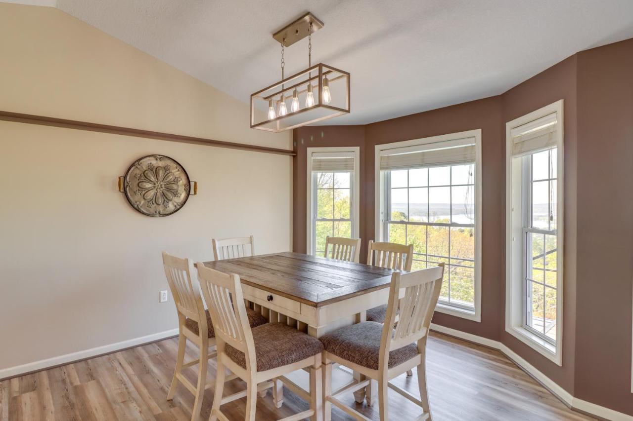Charming Edgemont Home With Deck And Lake Views! Fairfield Bay ภายนอก รูปภาพ