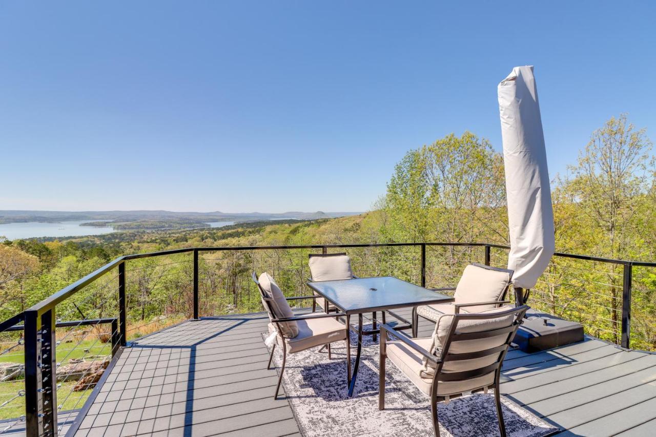 Charming Edgemont Home With Deck And Lake Views! Fairfield Bay ภายนอก รูปภาพ