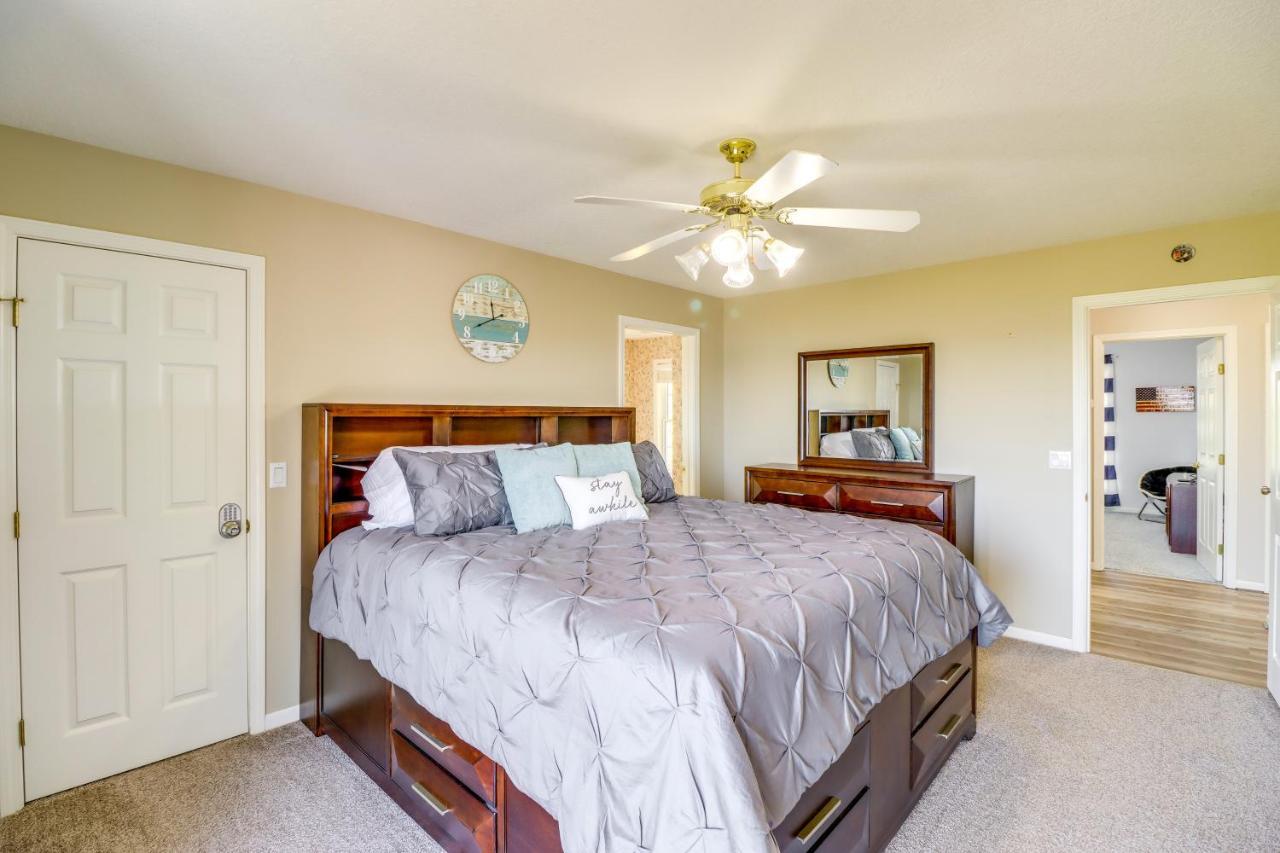 Charming Edgemont Home With Deck And Lake Views! Fairfield Bay ภายนอก รูปภาพ